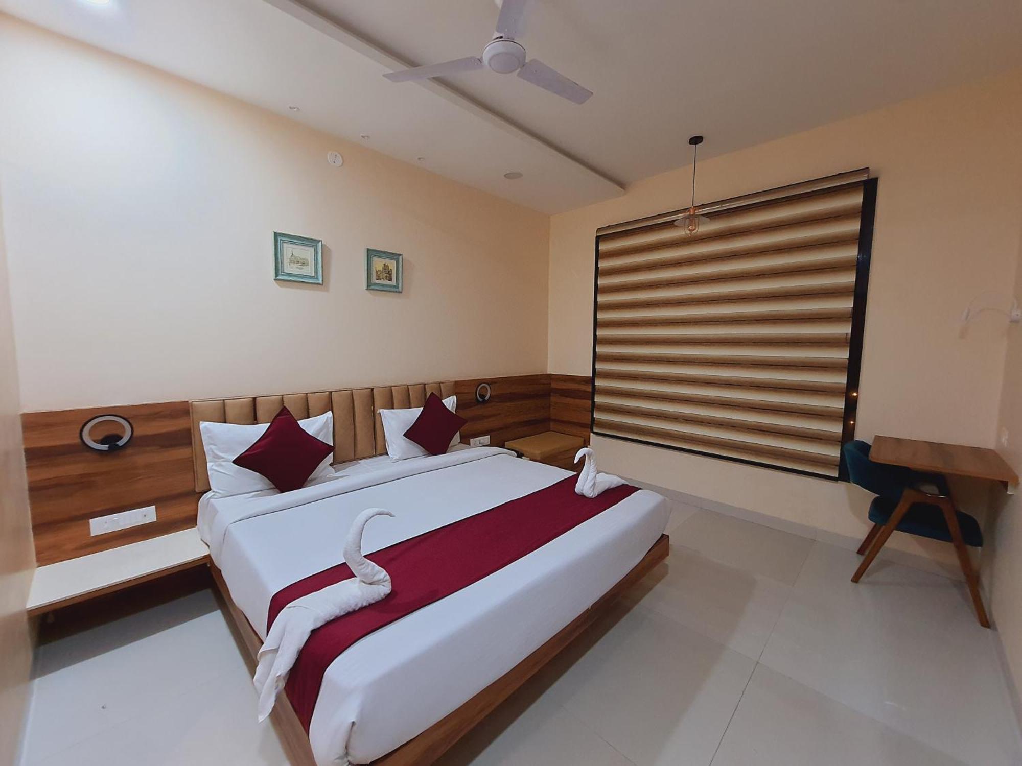 Hotel Amore Udaipur Oda fotoğraf